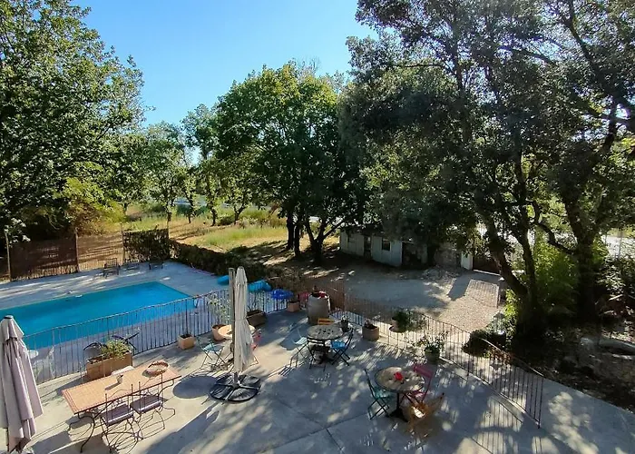 Du Coquelicot Отель типа 